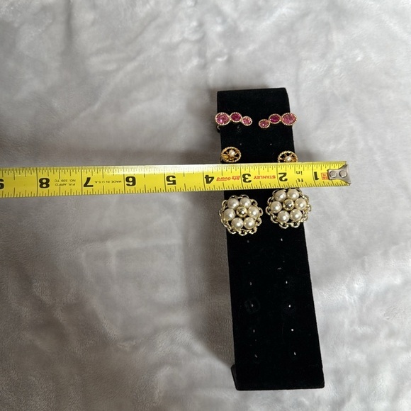 Bundle of three clip on Pink and Gold Earring Set - Picture 3 of 4